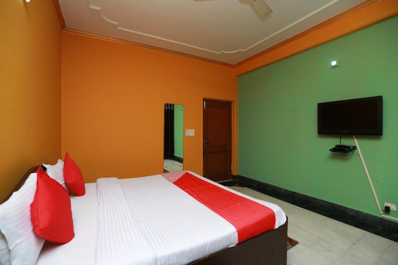 Oyo 11752 Hotel Sun Palace Residency Indirapuram Luaran gambar